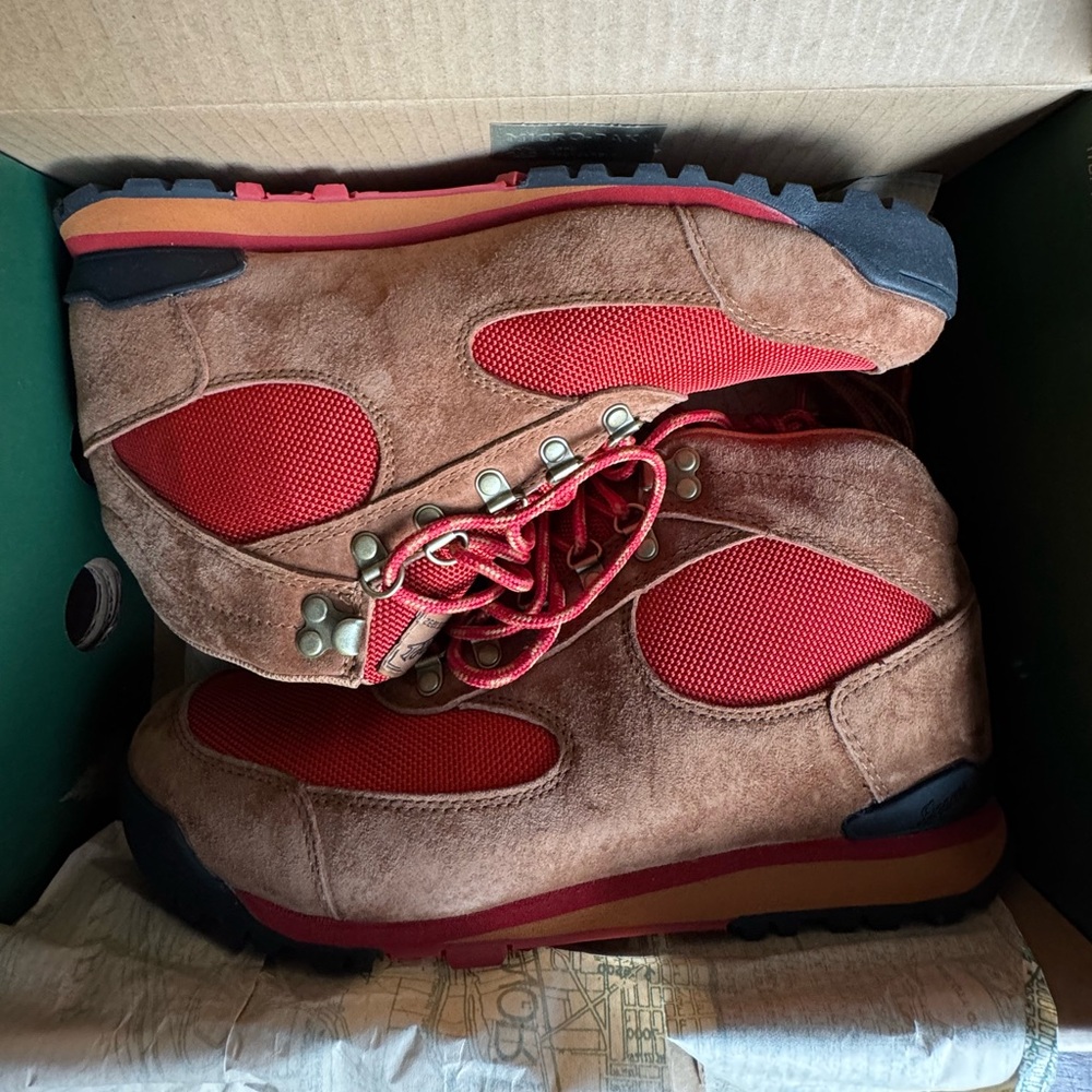 Danner Jag classic hiking New! - Picture 2 of 10